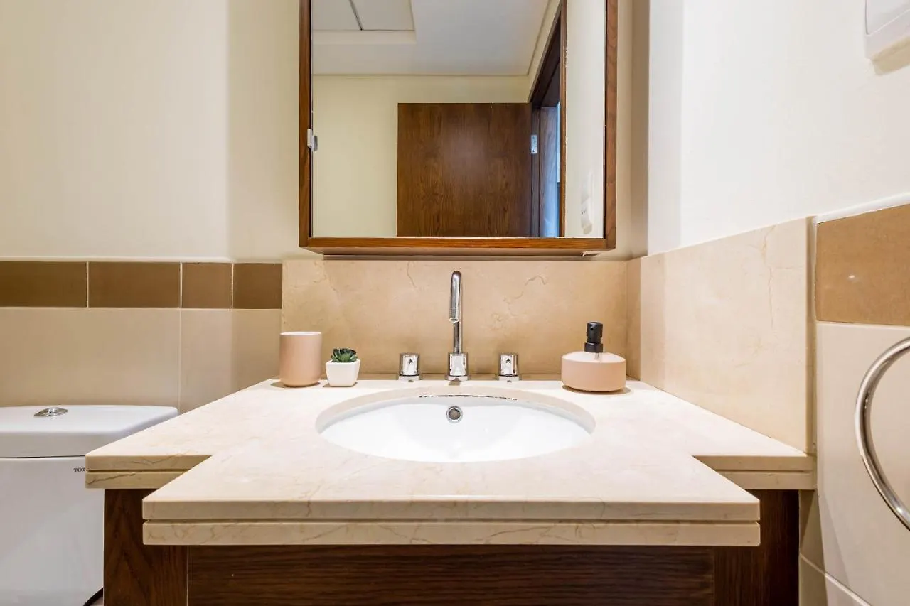 Nasma Luxury Stays - Sleek And Modern Studio Near Burj Khalifa Dubai United Arab Emirates
