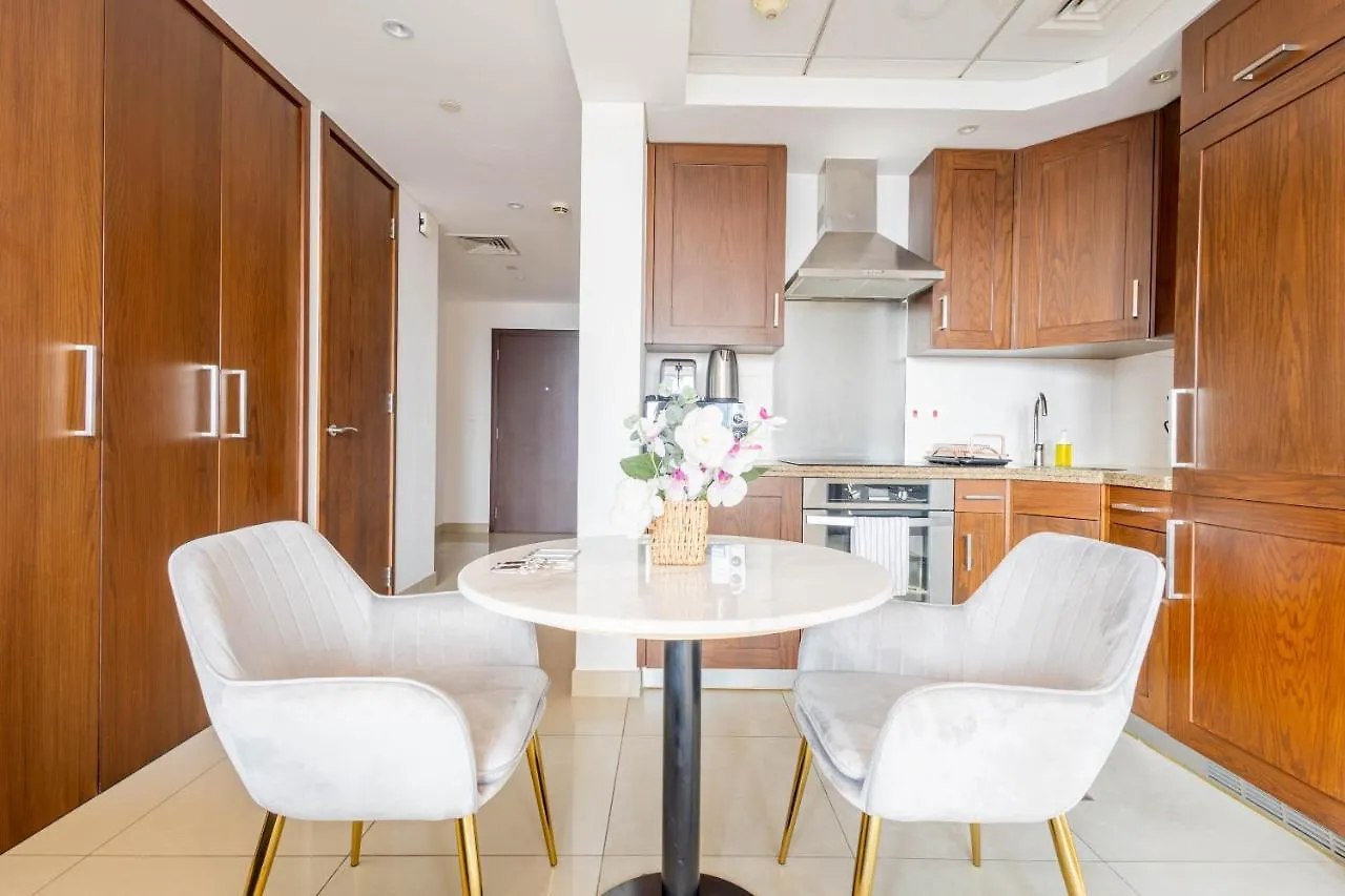 Apartment Nasma Luxury Stays - Sleek And Modern Studio Near Burj Khalifa Dubai