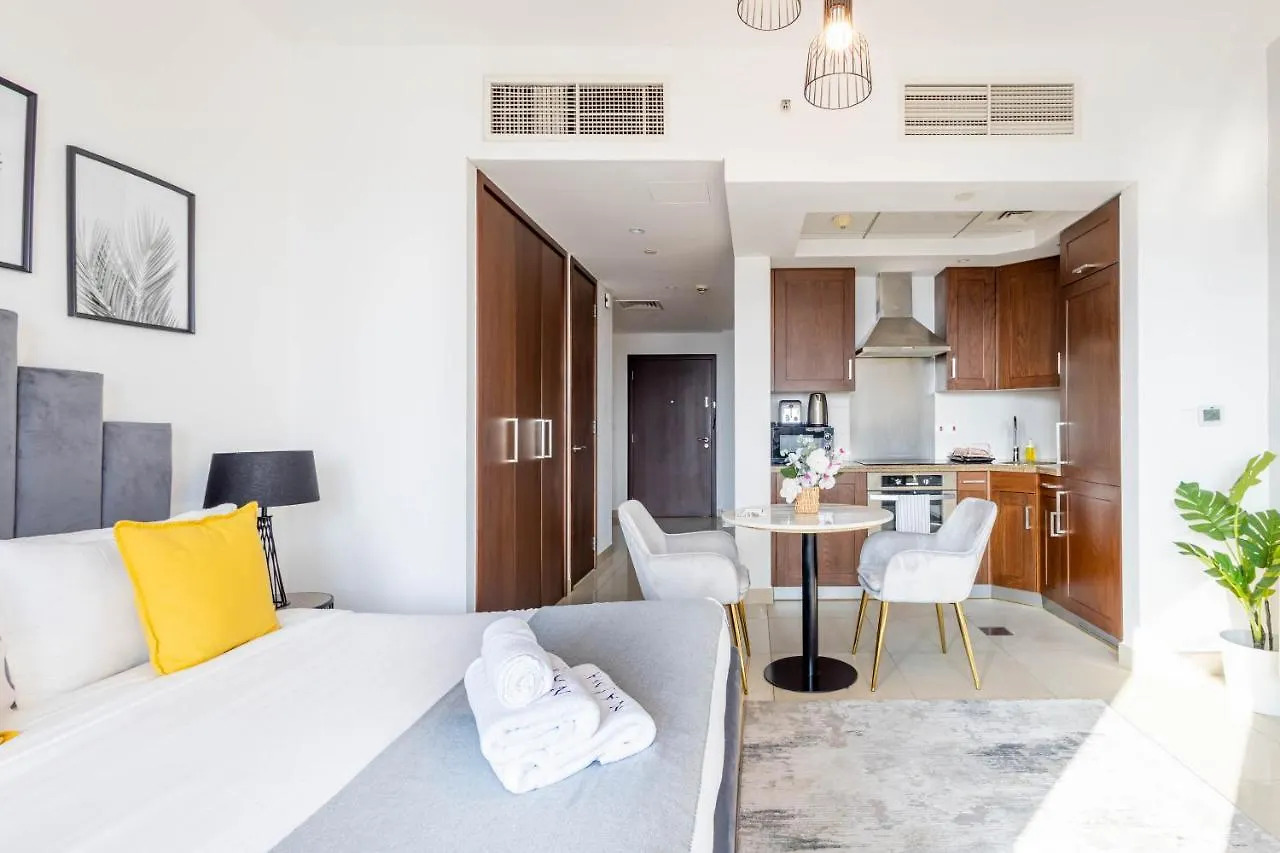 Nasma Luxury Stays - Sleek And Modern Studio Near Burj Khalifa Dubai Apartment
